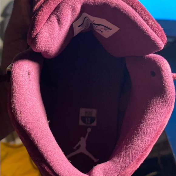 Jordan 12 velvet - Picture 2 of 6